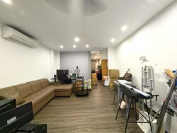 Onan Road (D15), Terrace #550340351